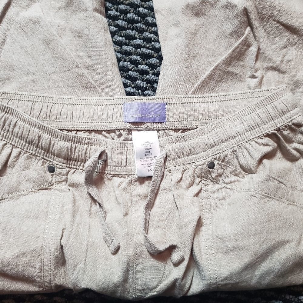🌼Capri pants - Picture 2 of 3